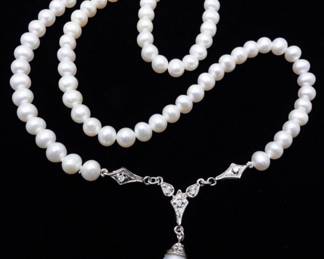 Pearls, diamonds, and gold