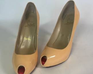 Christian Louboutin Nude Pumps