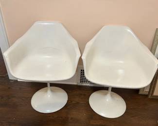Eero Saarinen swivel tulip chairs