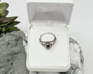 24 SterlingSilverRedCabochonLeafRing