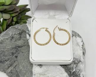 26 14KTexturedGoldHoopEarrings93g