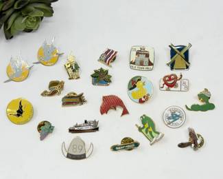 61 VintageEnamelMetalLapelPinLot