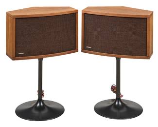 Pair of Vintage Bose 901 Speakers and Equalizer - LOT 77