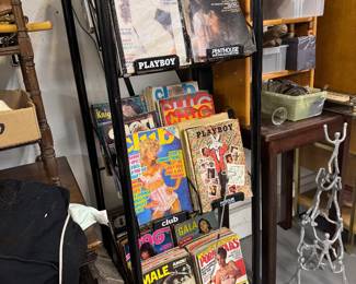 Magazine rack, and magazines