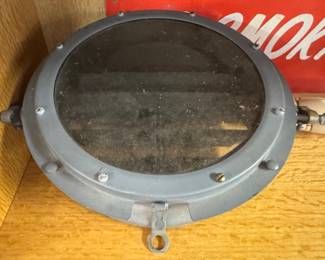 Ship window signal