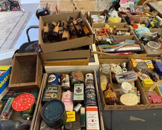Advertising collectibles cans boxes tins