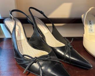 Women's Vintage Christian Laxroix Black Leather Slingback Pumps Size 35-1/2 