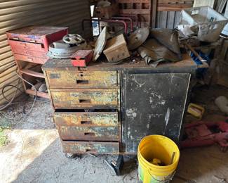 ROLLING METAL CART W/ CONTENTS & JACK