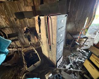 FILE CABINET