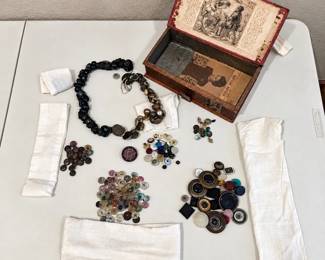 b Antique Vintage Button Collection