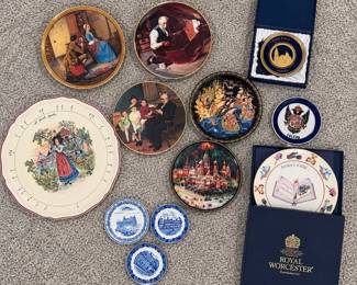 ld International Collector Plate Lot