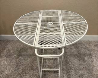 f White Portable Metal Patio Table with Folding Sides