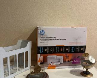 o Collection of Unique Desktop Essentials
