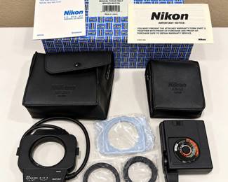 e Nikon SB21B Macro Speedlight Unit with AS14 52mm62mm Lens Adapters
