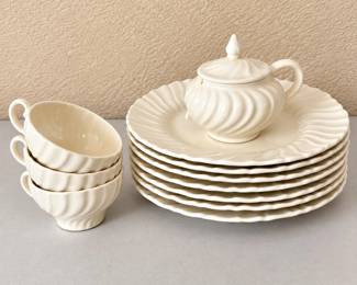 hk Franciscan 12Piece Dinnerware Set