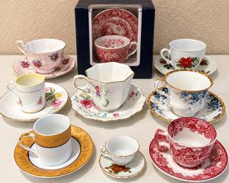 hk Assorted Vintage Tea Cups and Saucers Collection with Floral Patterns