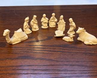 h Miniature Cream Glazed Nativity Set