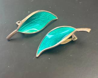 j DavidAndersen Norway Sterling Silver Guilloche Enamel Leaf ClipOn Earrings 5g