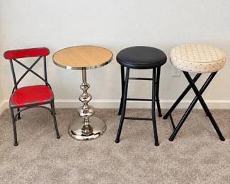 f 4Piece Furniture Lot with Side Table, Stools, and Kids Chair