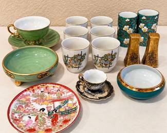 hk Asian Collection of Fine China Assorted Decorative Pieces