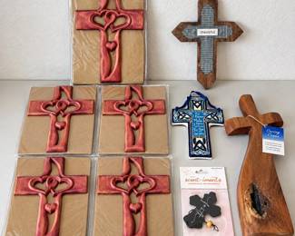 ld Lot of 9 Decorative Crosses in Various Sizes and Styles
