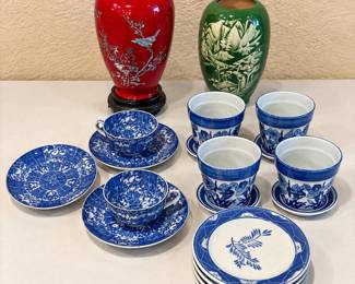 hk ChinaInspired Porcelain Assorted Set with Decorative Vases and Blue Floral Tableware