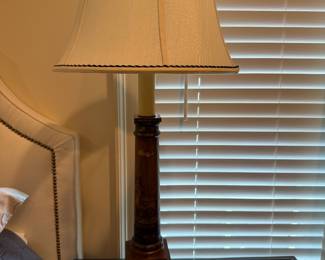 PAIR OF LAMPS