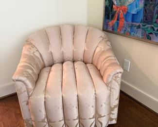 TUFTED CLUB CHAIR