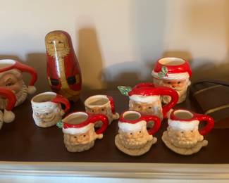 Santa nesting folks 