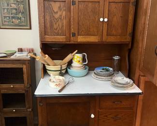 Vintage Hoosier cabinet 