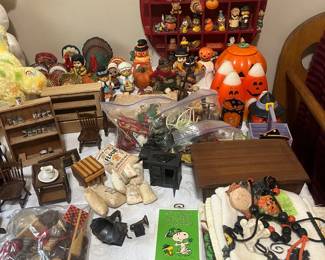 Doll house furniture 
