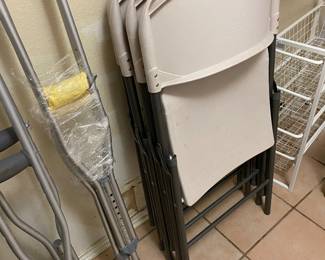 4 folding chairs
