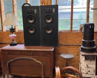 speakers