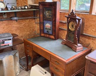 desk