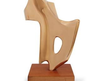 2018 Leonardo Nierman (1932-2023) Eagle Polished bronze on wood plinth Edition: VI/VI Signed and numbered in the casting: Nierman Height of bronze 19 1/2 in., width 9 3/4 in., depth 12 in.; height overall 23 1/2 in., width 10 1/2 in., depth 12 in. Estimate: $800 - $1,200