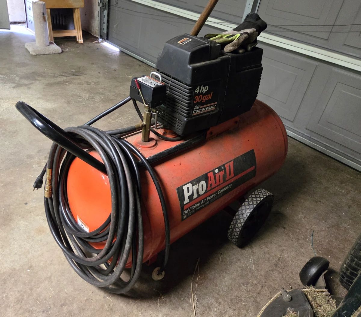 4 Gallon 30 HP Air Compressor