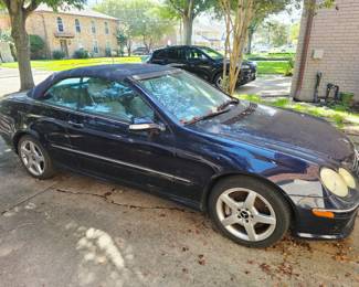 2005 Mercedes CLK 500. 10,000 miles. Needs some work.  Not starting.