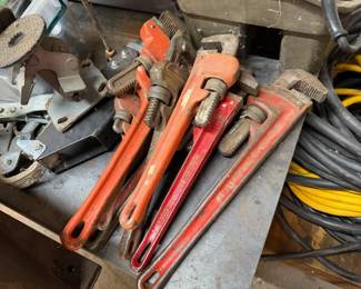 pipe wrenches