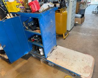 utility cube truck