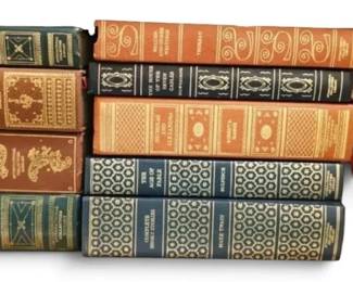 Vintage Classic Books Mark Twain, Thoreau, Tolstoy More