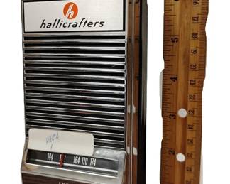 HAND HELD HALLICRAFTERS PORTABLE MONITOR RECEIVER WITH BOX