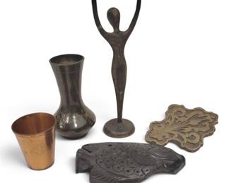 VINTAGE SMALL METAL COLLECTIBLES