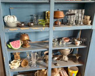 Please join Roman and Company this weekend for Part Two of our residential estate sale at 2112 Woodfin Dr, EPTX 79925. Hundreds of new items added including jewelry, antiques, clothes, decor, art, antique automobiles, 1992 Chrysler New Yorker, 1950’s working Coca Cola machine, beer signs, books, albums, Victrola, several pianos, sewing machines and much more! Images available at https://www.romancoestatesales.com/events-1/part-2-estate-sale-at-2112-woodfin-drive-eptx-79925 WHERE: 2112 Woodfin Dr, EPTX 79925 WHEN: SAT 09/19/26 8A-2P and SUN 09/20/26 9A-2P No prices offered prior to sale date. All items are sold in “as-is” condition. Buyers are responsible for removing all purchased merchandise by sale closing date/time. Please bring assistance to load large and/or heavy items. Credit cards accepted with minimum $20.00 purchase. We look forward to seeing you at the sale!