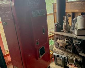 Please join Roman and Company this weekend for Part Two of our residential estate sale at 2112 Woodfin Dr, EPTX 79925. Hundreds of new items added including jewelry, antiques, clothes, decor, art, antique automobiles, 1992 Chrysler New Yorker, 1950’s working Coca Cola machine, beer signs, books, albums, Victrola, several pianos, sewing machines and much more! Images available at https://www.romancoestatesales.com/events-1/part-2-estate-sale-at-2112-woodfin-drive-eptx-79925 WHERE: 2112 Woodfin Dr, EPTX 79925 WHEN: SAT 09/19/26 8A-2P and SUN 09/20/26 9A-2P No prices offered prior to sale date. All items are sold in “as-is” condition. Buyers are responsible for removing all purchased merchandise by sale closing date/time. Please bring assistance to load large and/or heavy items. Credit cards accepted with minimum $20.00 purchase. We look forward to seeing you at the sale!