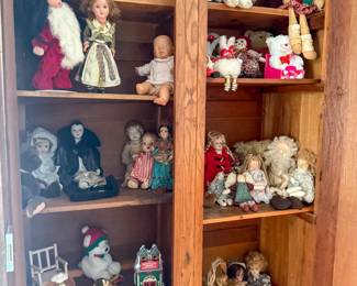 Please join Roman and Company this weekend for Part Two of our residential estate sale at 2112 Woodfin Dr, EPTX 79925. Hundreds of new items added including jewelry, antiques, clothes, decor, art, antique automobiles, 1992 Chrysler New Yorker, 1950’s working Coca Cola machine, beer signs, books, albums, Victrola, several pianos, sewing machines and much more! Images available at https://www.romancoestatesales.com/events-1/part-2-estate-sale-at-2112-woodfin-drive-eptx-79925 WHERE: 2112 Woodfin Dr, EPTX 79925 WHEN: SAT 09/19/26 8A-2P and SUN 09/20/26 9A-2P No prices offered prior to sale date. All items are sold in “as-is” condition. Buyers are responsible for removing all purchased merchandise by sale closing date/time. Please bring assistance to load large and/or heavy items. Credit cards accepted with minimum $20.00 purchase. We look forward to seeing you at the sale!