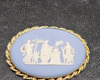 Wedgewood Jasperware Brooch with Gold Filled Bezel