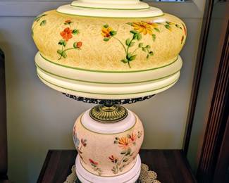 Gone with the wind pair of lamps