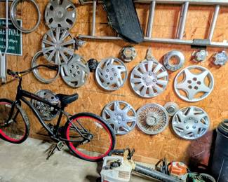 Various garage items