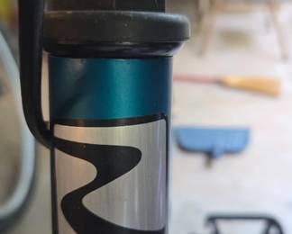 #106 Roadmaster Neutron mountain bike with newer seat teal color $45.00