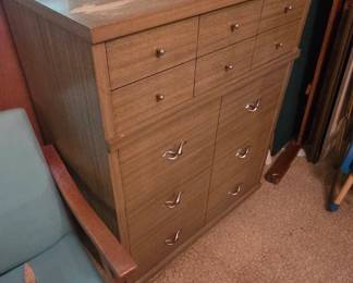 #74 Vintage dresser 4 drawers (as-is finish issues) 33x18x42 $35.00